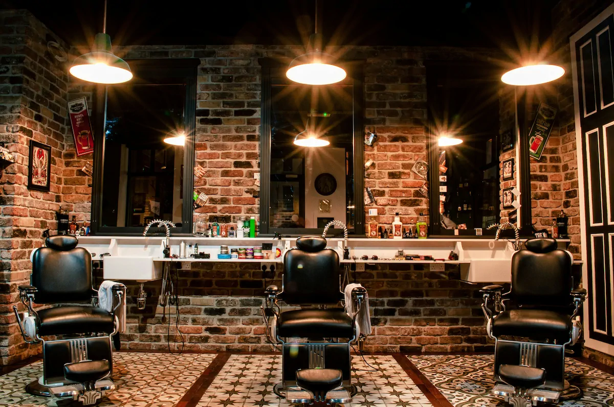 Modern barbershop marketing strategy comparison 2025 vs traditional methods