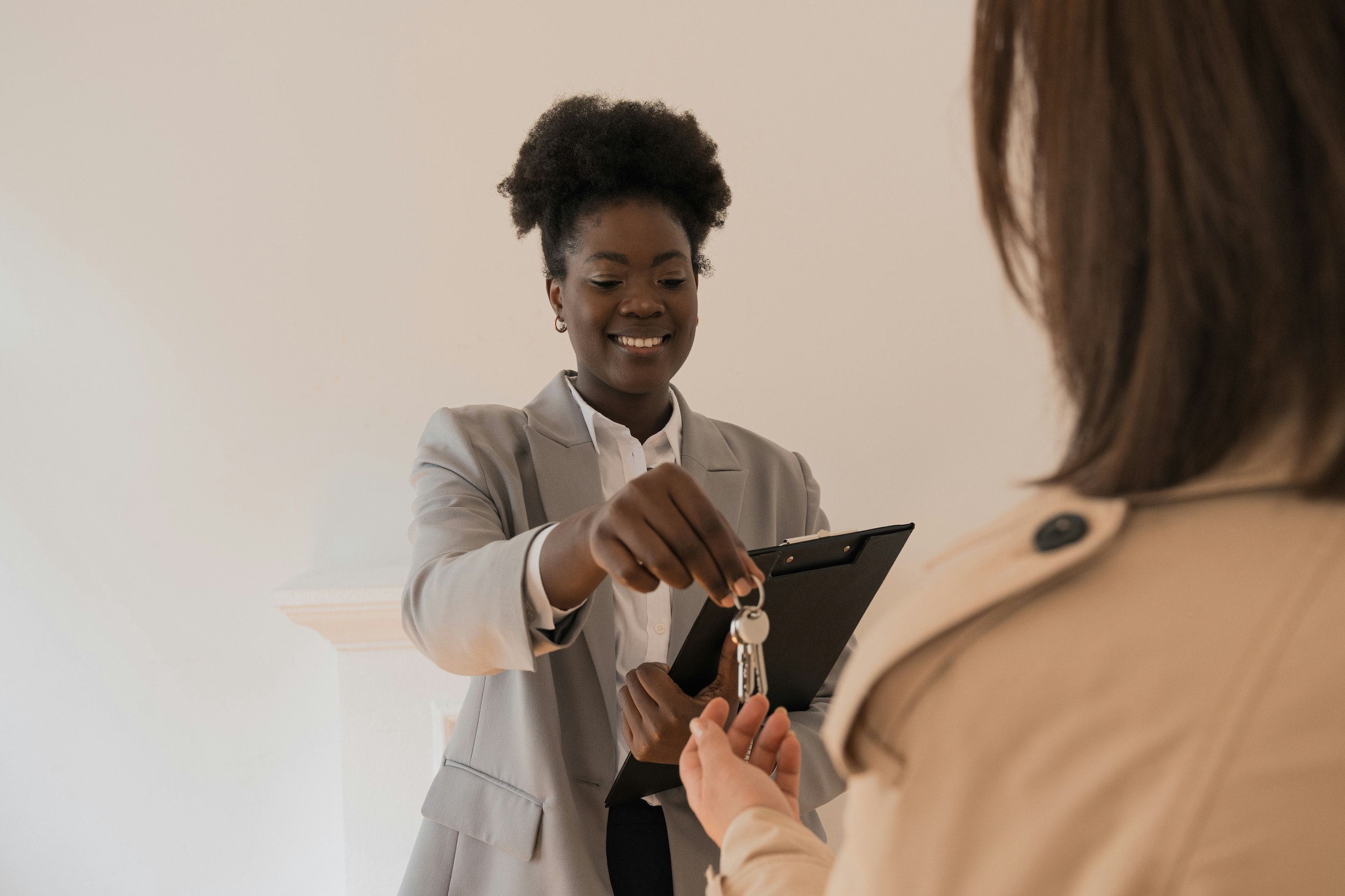 How to Market Yourself as a Realtor in 2025